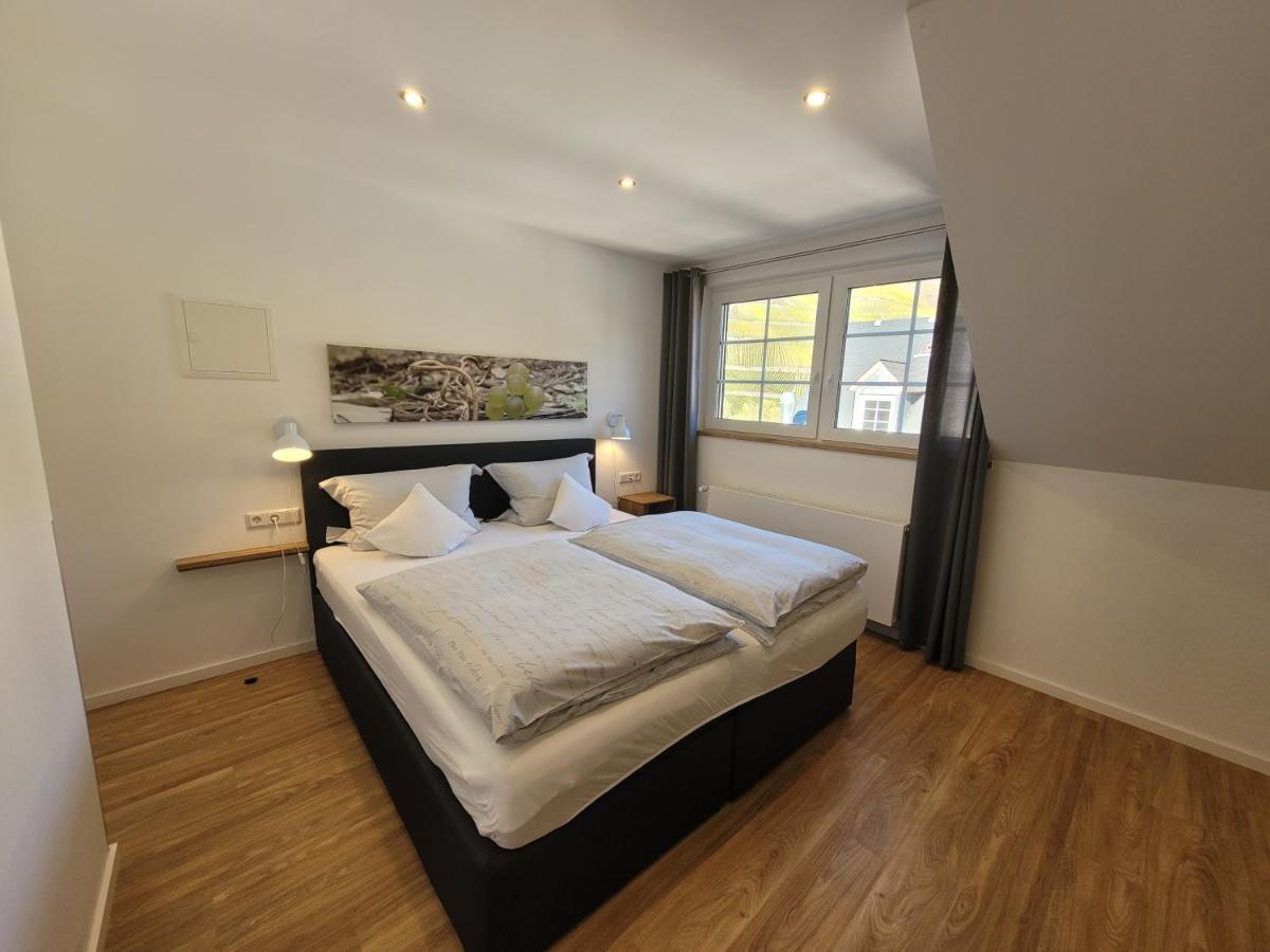 Weingut Lehnert-Veit Gutshotel Piesport Exterior foto