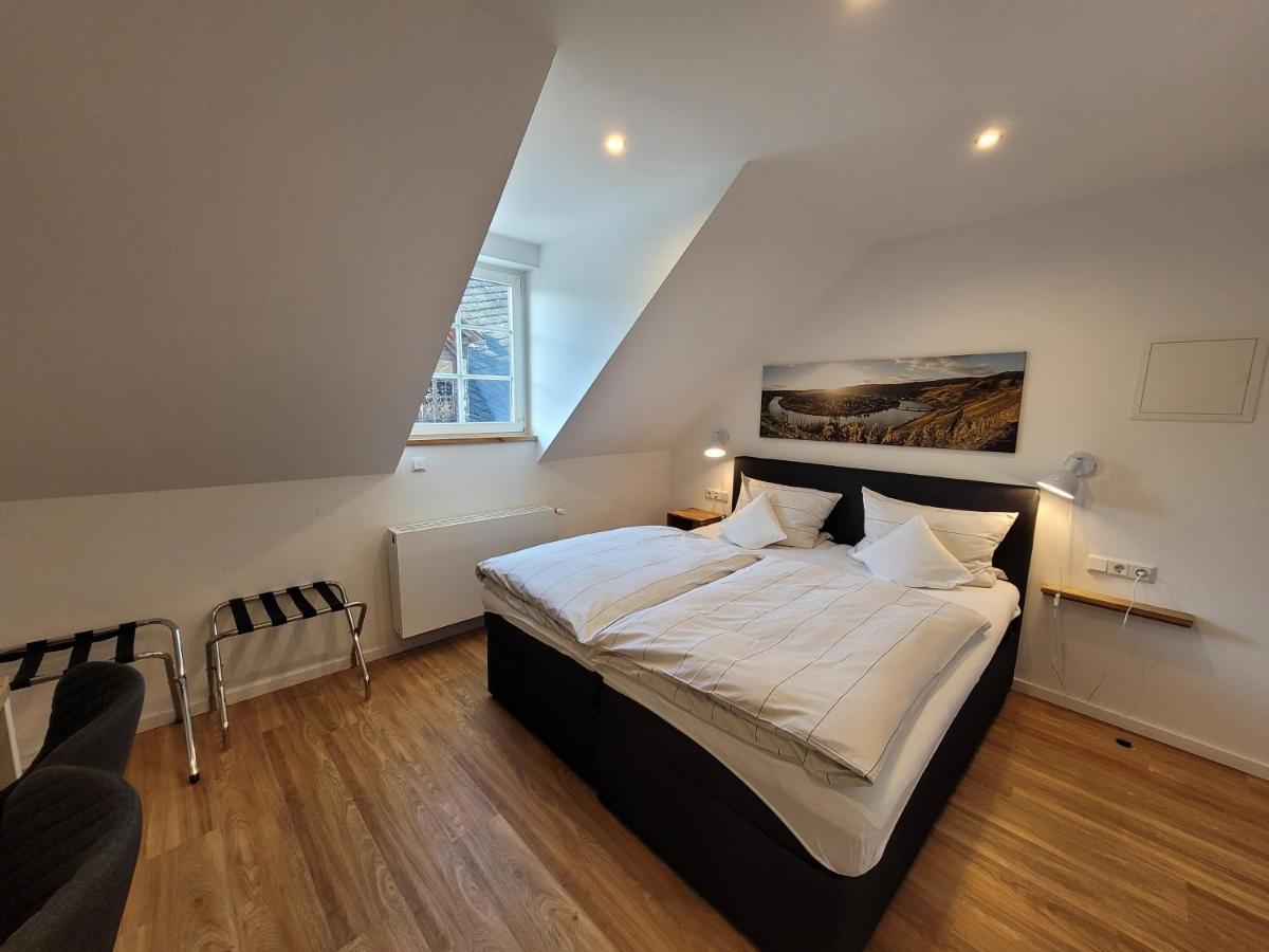 Weingut Lehnert-Veit Gutshotel Piesport Exterior foto