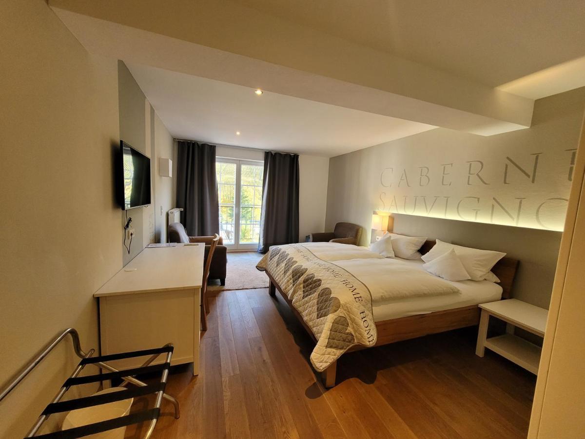 Weingut Lehnert-Veit Gutshotel Piesport Exterior foto