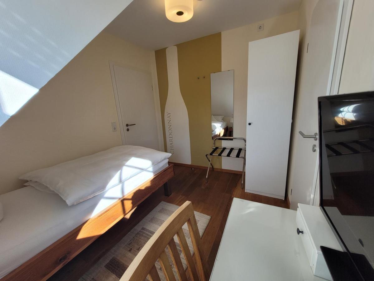 Weingut Lehnert-Veit Gutshotel Piesport Exterior foto