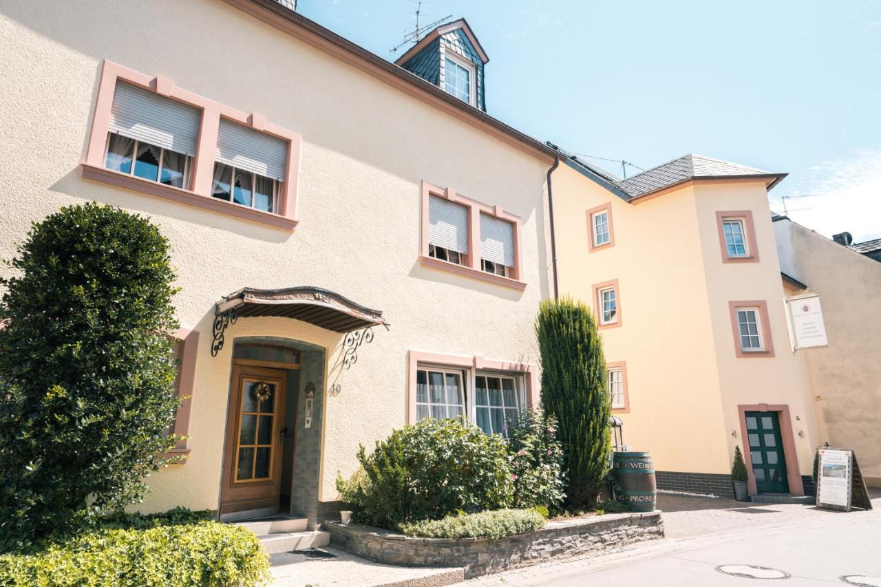 Weingut Lehnert-Veit Gutshotel Piesport Exterior foto